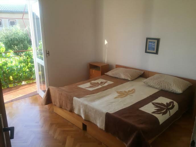 Jure Erceg Apartment Starigrad Paklenica Eksteriør billede