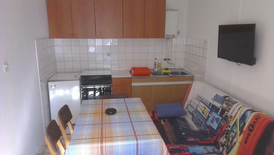 Jure Erceg Apartment Starigrad Paklenica Eksteriør billede